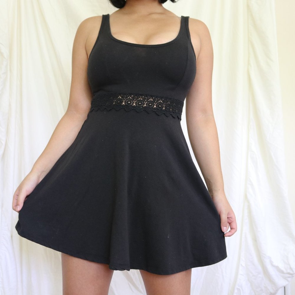 Hollister Black Fit and Flare Mini Dress - EUC